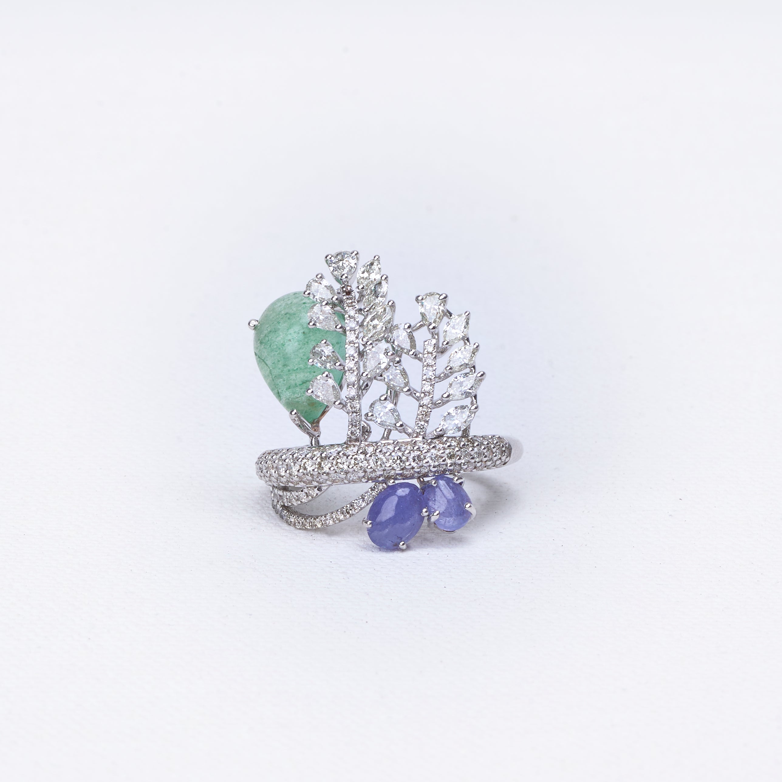 Aquamarine Diamond Leaf Ring | Nature-Inspired Luxury